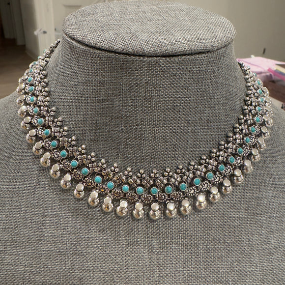 The Elegant Turquoise Silver Necklace - Neela