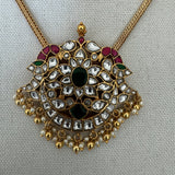 The Elegant Jadau Necklace(White)- Deivanai